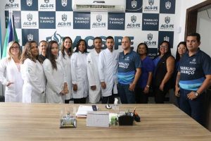 ACS-PE realiza ação social com serviços de saúde e informações sobre Imposto de Renda para sócios e dependentes